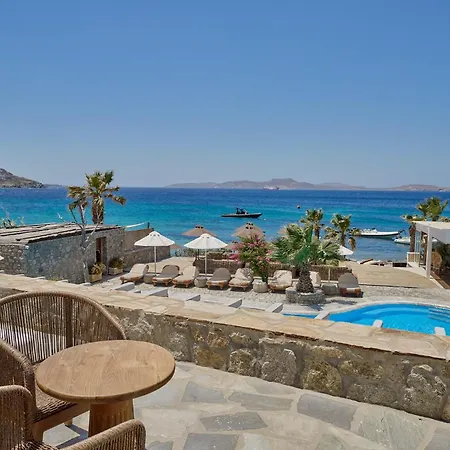 Hippie Chic Hotel 3*